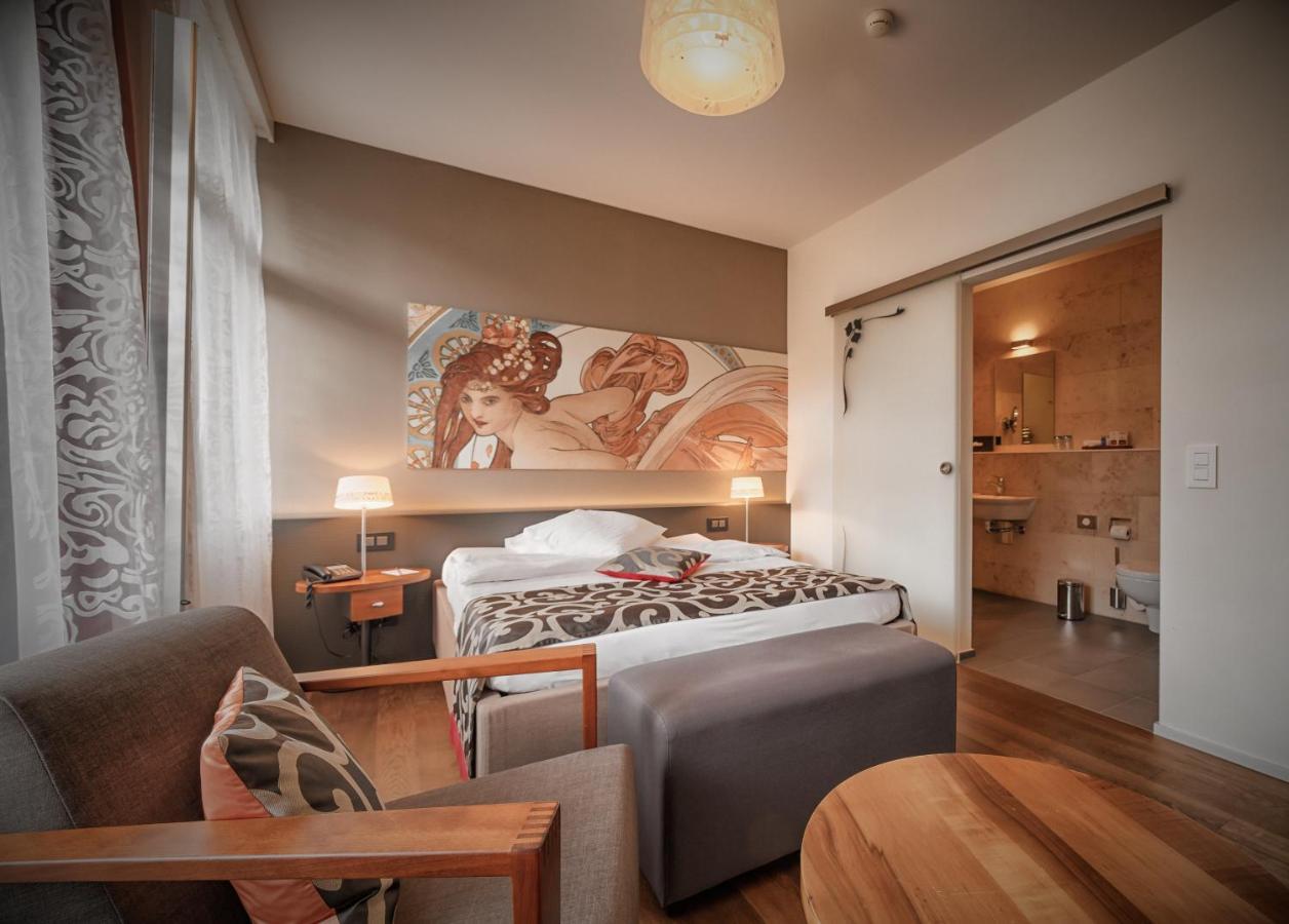 Belvedere Strandhotel Spiez Bagian luar foto