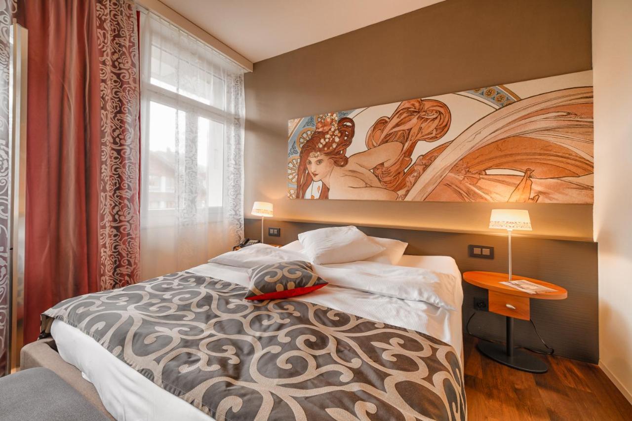 Belvedere Strandhotel Spiez Bagian luar foto