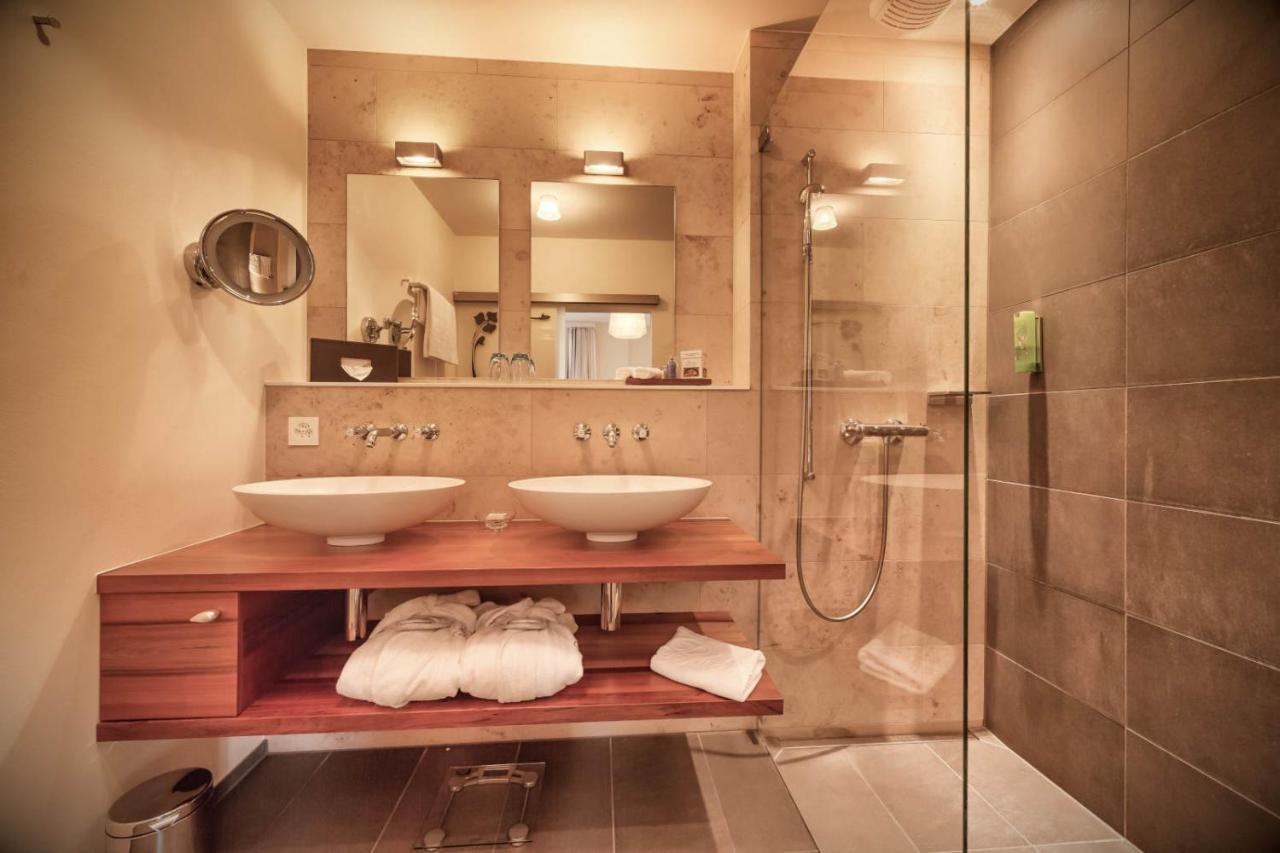Belvedere Strandhotel Spiez Bagian luar foto