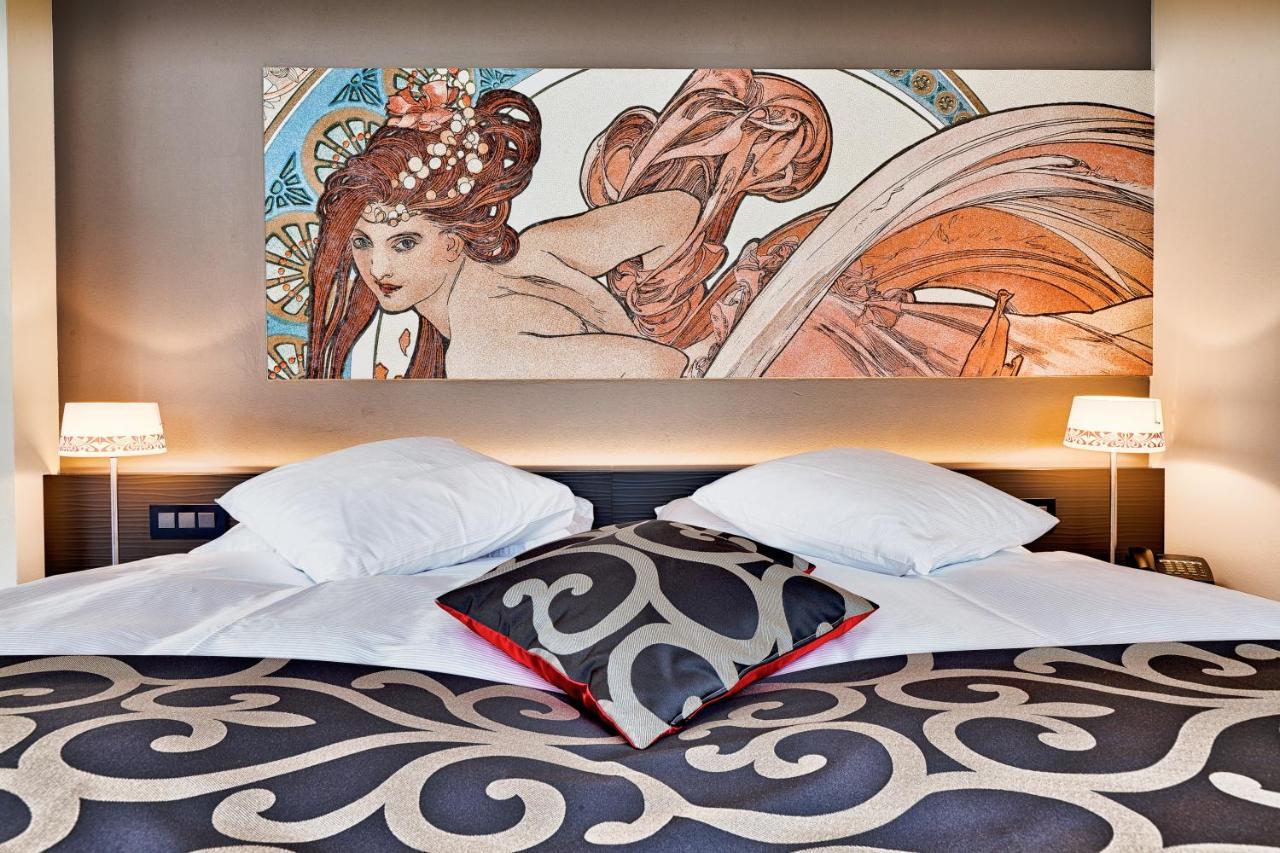 Belvedere Strandhotel Spiez Bagian luar foto