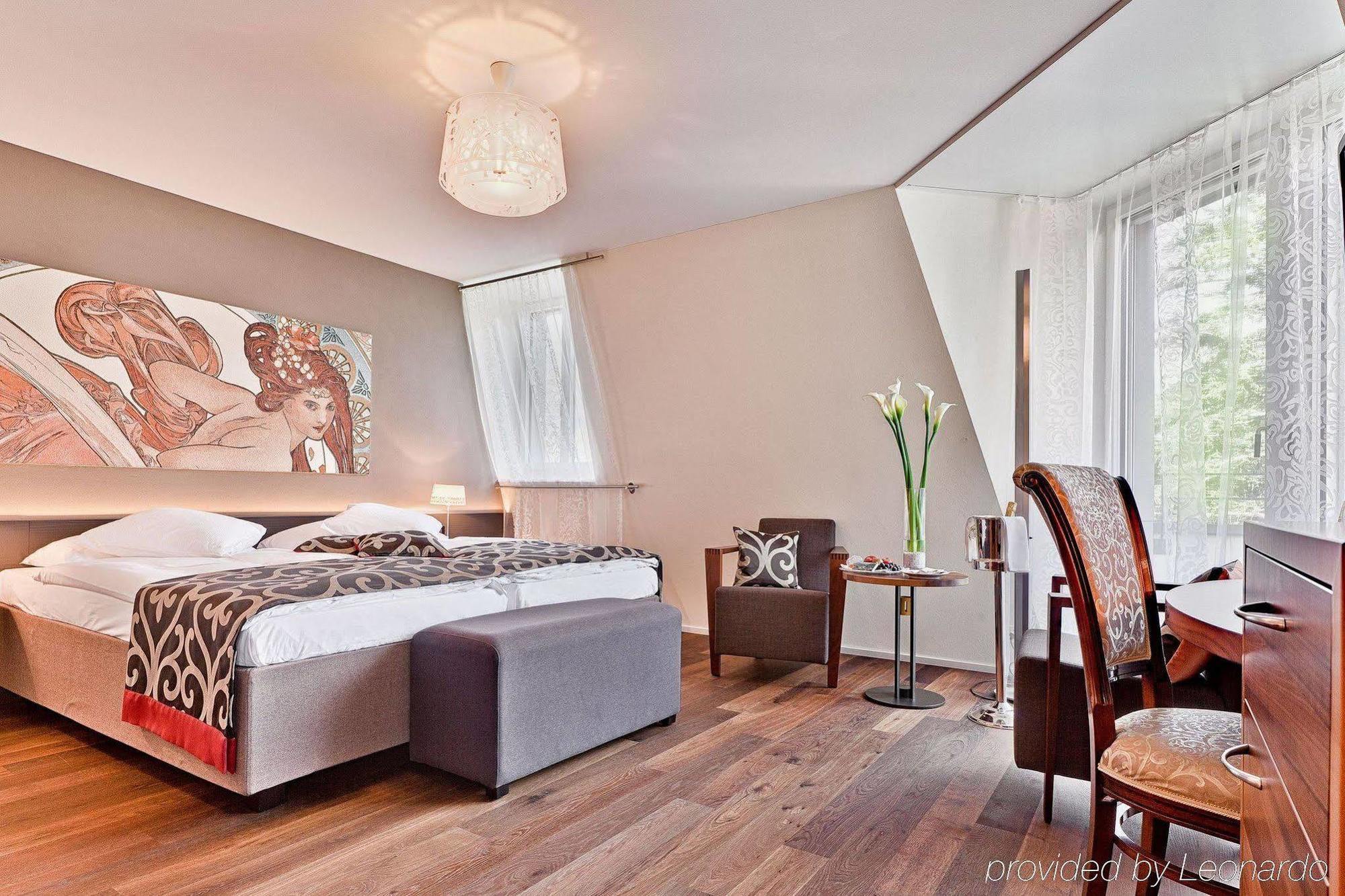 Belvedere Strandhotel Spiez Bagian luar foto